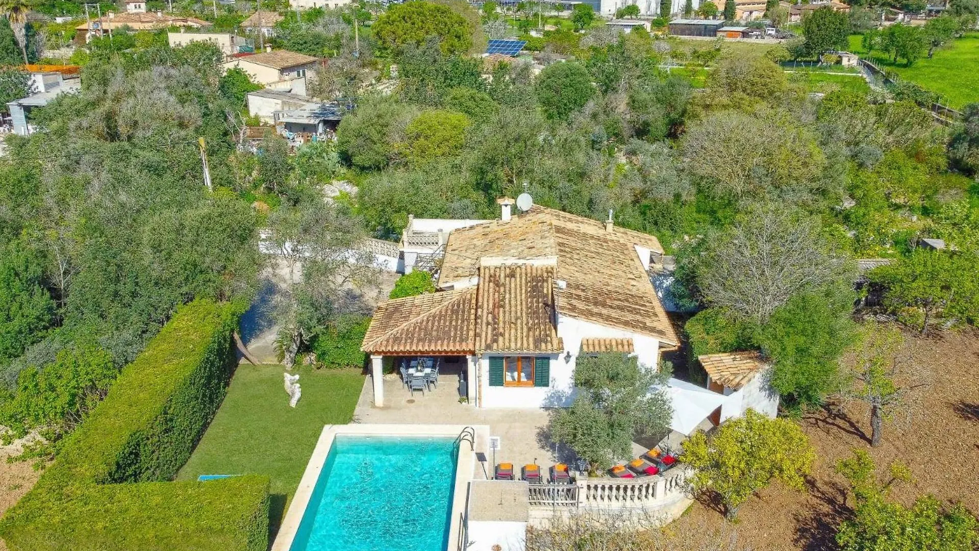 Villa Rabasso By Villa Plus 포엔샤